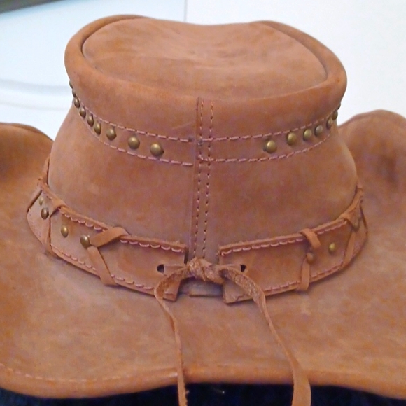 Bullhide Leather, Cowboy Hat! - Picture 6 of 16